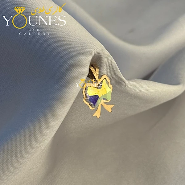 تصویر دوم آویز سواروسکی پاپیون طلایی طلا